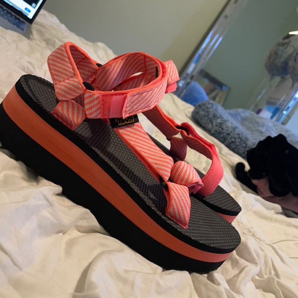 Brand New Coral Platform Tevas